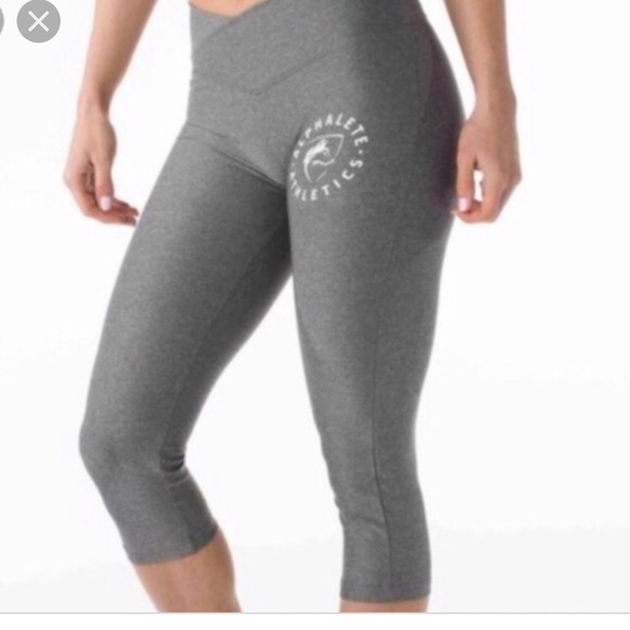 Alphalete Other - Alphalete Cropped Grey Leggings - Size Medium